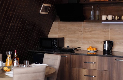 Vani Ski Chalet | a cozy house with a beautiful view of the mountains