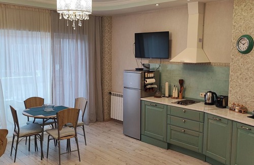 Tbilisi City Centre Apartment | Adorable flat in Tbilisi center with stunning view and balcony, fully equipped!