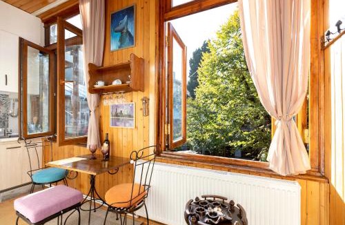 Sololaki Apartment | AMAGLEBA18
