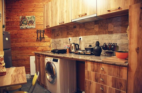 mtatsminda Apartment | APARTAMENT OLD YARD