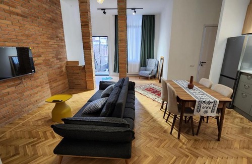 Avlabari Apartment | Apartment 1905 in Tbilisi, Avlabari
