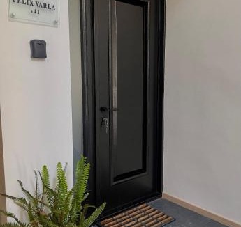 Kutaisi Apartment | Apartment Felix Varla