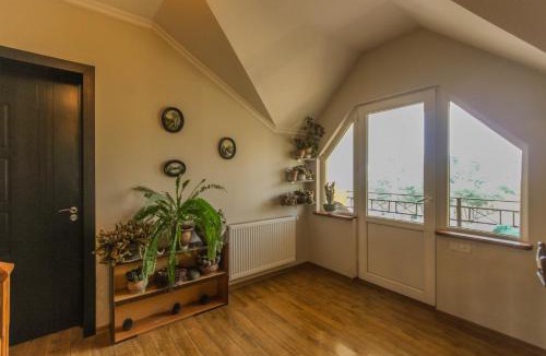 Tbilisi Apartment | Apartment Gardens 44