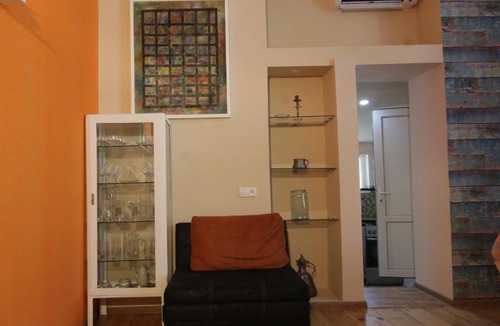 Sololaki Apartment | Apartment Gergeti
