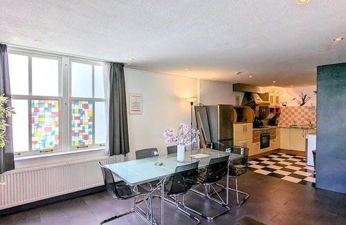Burgwallen Nieuwe Zijde Apartment | Apartment in Amsterdam City Center
