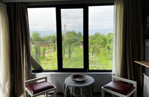 Telavi Cottage | Artist's Cellar in Telavi, place where you spent time with friends and family.