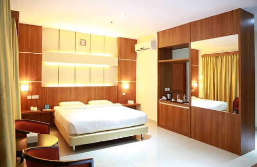Tanjung Uncang Hotel | Aviari Hotel