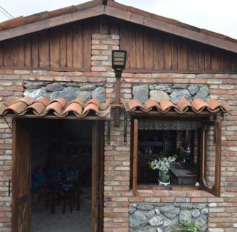 Eniseli Apartment | BB's Garden