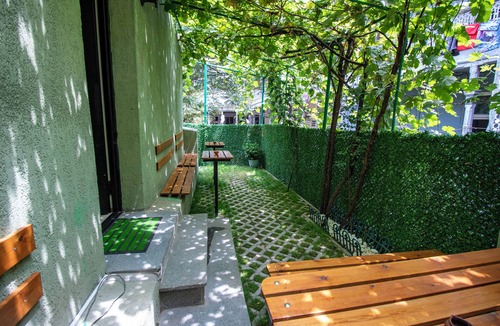 Sololaki House | Beautiful house with a garden in the heart of Tbilisi, 4 bedrooms with AC