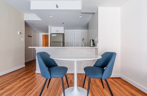 Court House Apartment | Blueground | Clarendon, fitness center, nr Arlington Cemetery