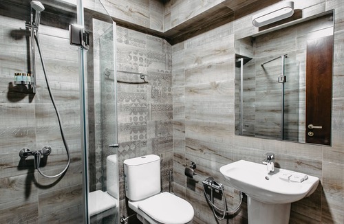 Telavi Hotel | Bright-Stylish place with pool, Bar & Restaurant