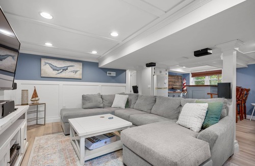 Northwest Harwich House | Cape Cod Retreat: A/C, WiFi & Pet Friendly