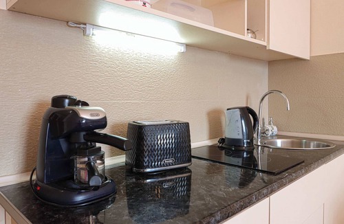 Kazbegi Apartment | Charming New Gudauri Studio - by Wehost