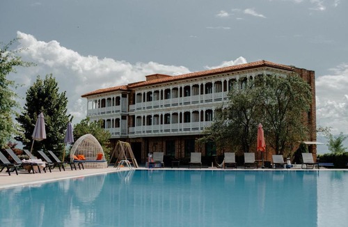 Telavi Hotel | Chateau Artwine