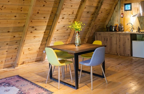 Khulo Cottage | Check Inn Merisi