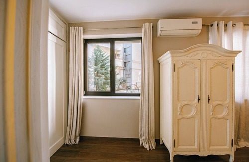 Old Tbilisi Apartment | Cloud 9 Luxury Apartment in old Tbilisi city center