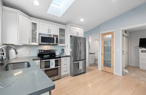 Genesee House | Coastal View Home - Newly Remodeled. Water Taxi Ride Away to see the WORLD CUP!