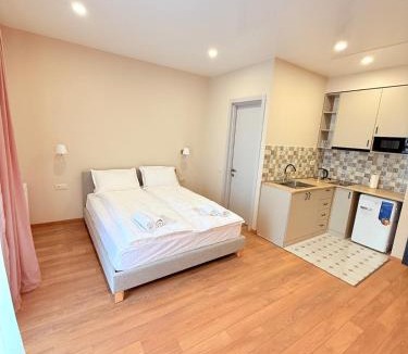 Imereti Apartment | Cosy City-View Flat in Mtatsminda, flat 6