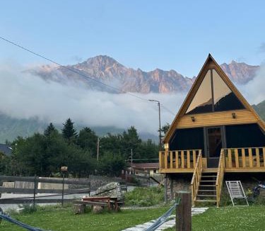 Stepantsminda Ski Chalet | Cottage Carpe Diem