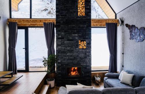 Stepantsminda Ski Chalet | Cottage River Sound