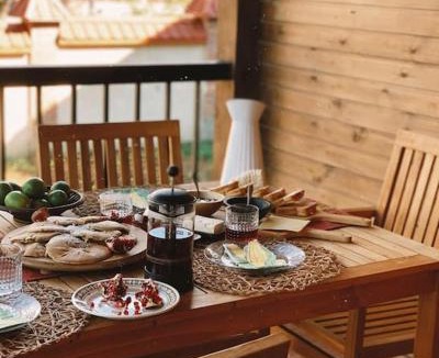 Ambrolauri Villa | Coziest Cabin in Racha , Sakhluka Rachashi