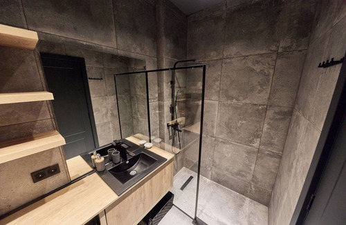 Dusheti Apartment | Cozy 1-bedroom apartment in awesome Gudauri with WiFi