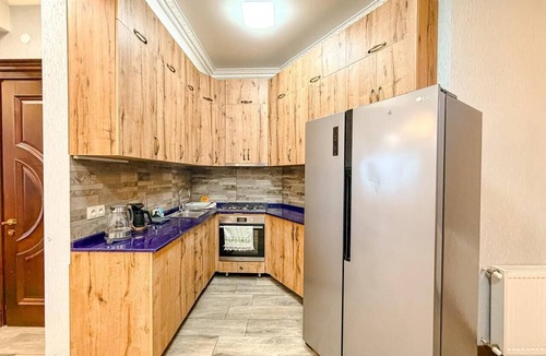 Vake Apartment | Cozy 1-bedroom apartment in peaceful Tbilisi with AC/Baby Crib/Pet friendly