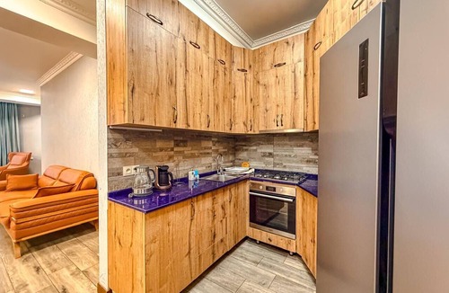 Vake Apartment | Cozy 1-bedroom apartment in peaceful Tbilisi with AC/Baby Crib/Pet friendly