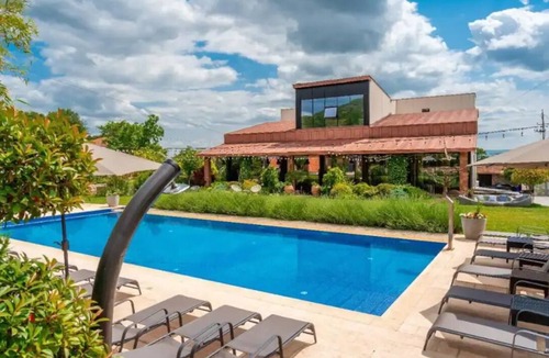 Zegaani House | Cozy 1-bedroom apartment in delightful Manavi with WiFi, AC