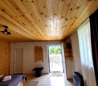 Stepantsminda Cabin | Cozy apartament