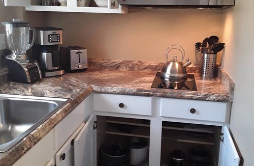 Woodland Park House | Cozy guest apartment conveniently located to all Woodland Park attractions