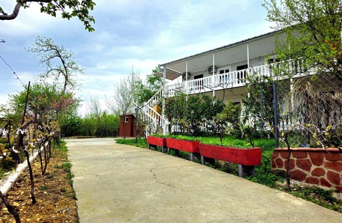 Kutaisi House | cozy house with amazing views to the mountains and whole city
