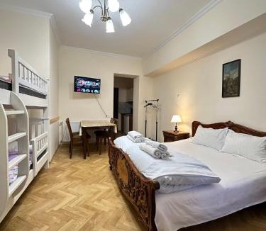 Avlabari Apartment | Davit's Apartments 21