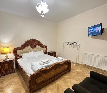 Avlabari Apartment | Davit's Apartments 21