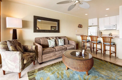 Historic Kailua Village Condo | 🏖️Direct Oceanfront Kona Condo | One of the Best Views | AC | Walk to Town