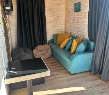 Bazaleti Apartment | Emerald Bazaleti