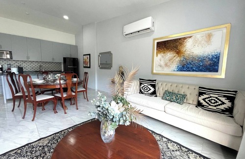 Ildefonso Green Apartment | Epic 155m² Family Penthouse – Sleeps 7 with Rooftop Marina Views!