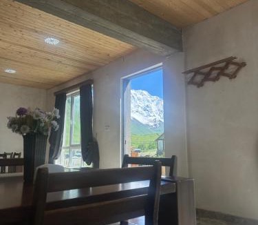 Ushguli House | Family Hotel Twins