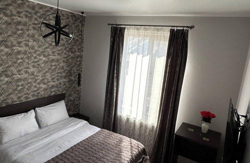 Gergeti Hotel | Fantastic 4-bedroom hotel in charming Mtskheta-Mtianeti perfect for groups