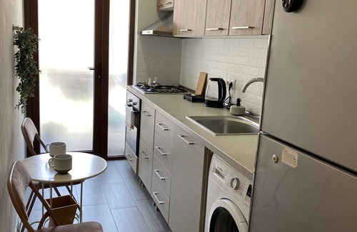 Old Boulevard Apartment | Feels Like Home Apartment