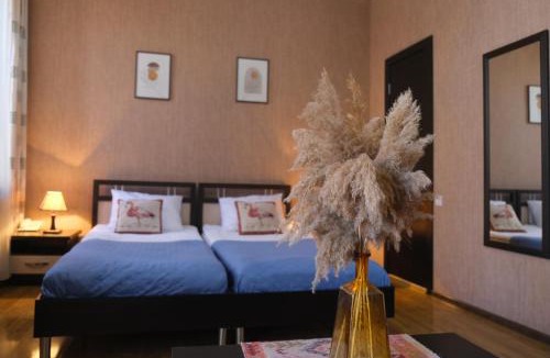 Avlabari Hotel | Flamingo Hotel