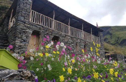 Shatili House | Fortress House Khakhabo