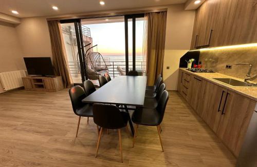 Gonio Apartment | Gonio N1003 Beachfront 4Bedroom apartment Sea and Mountain view