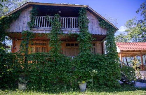 Khoni House | Gora Babilina