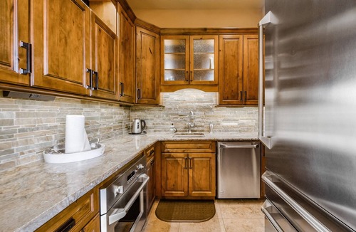 Oro Valley House | Gorgeous desert gem with private pool & spa and tennis court with amazing views!