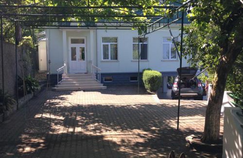 Mtsvane Kontskhi House | Green Cape Holiday Home