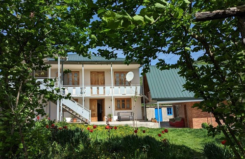 Likani Hotel | GreenHill - Your Guesthouse in Ubisa