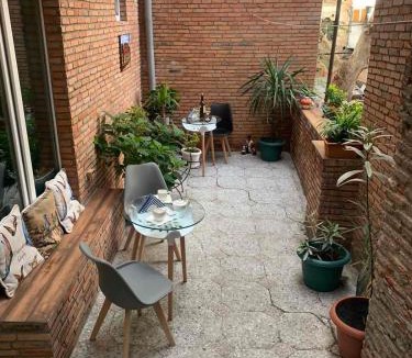 mtatsminda Apartment | Griboedov 13
