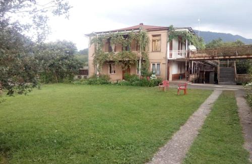 Mukhuri House | Guest House Des Nana