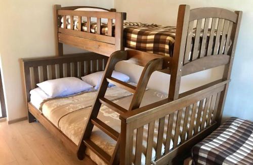 Omalo House | Guest House Gordila